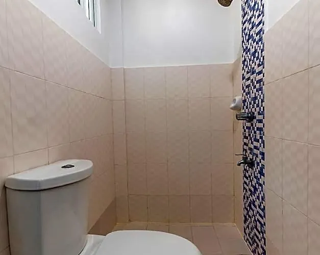 Oyo 466 Issa's Haven 2*