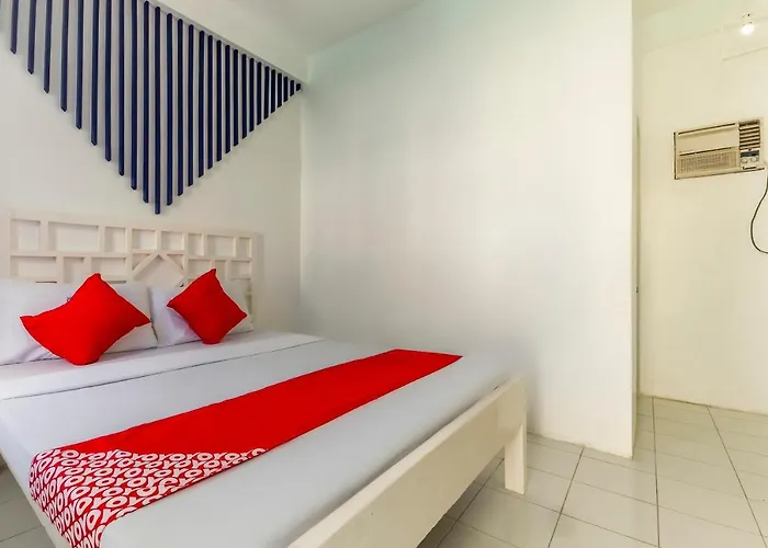 Oyo 466 Issa's Haven Hotel Oslob